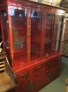 Lacquered-Display-Cabinet hove